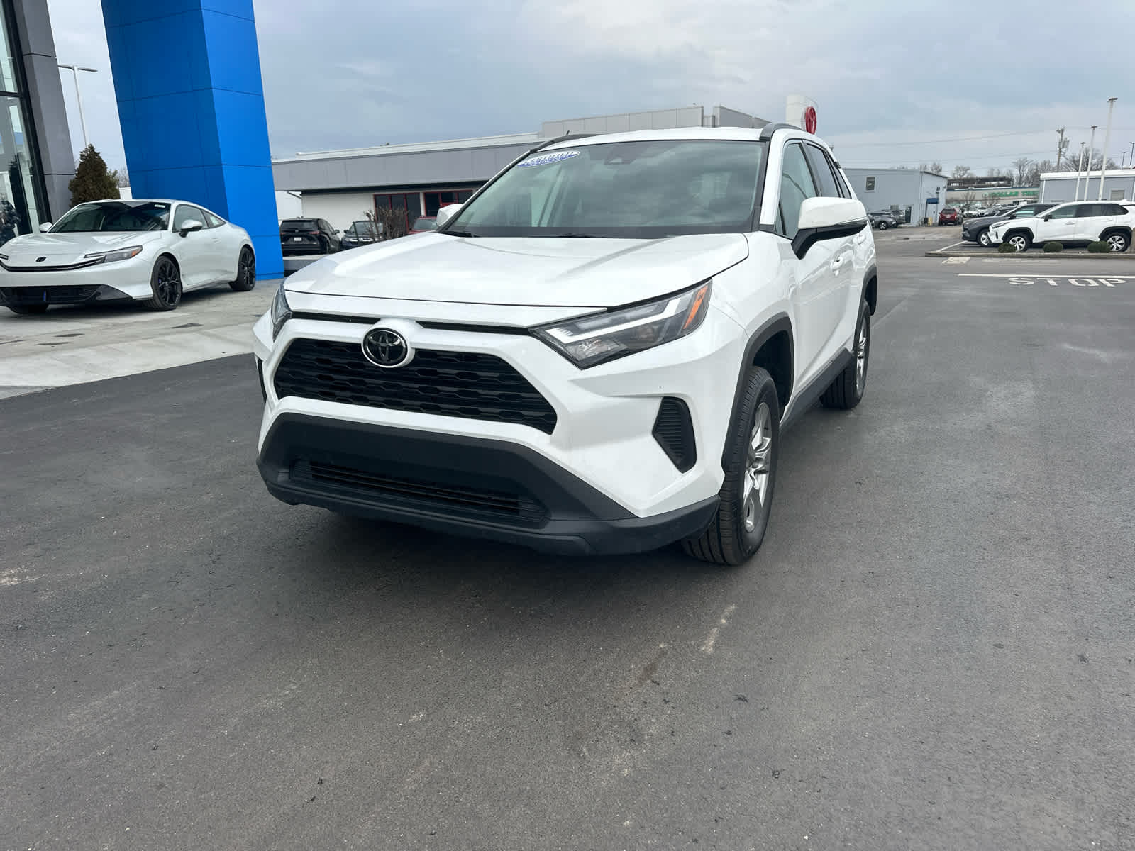 2024 Toyota RAV4 XLE