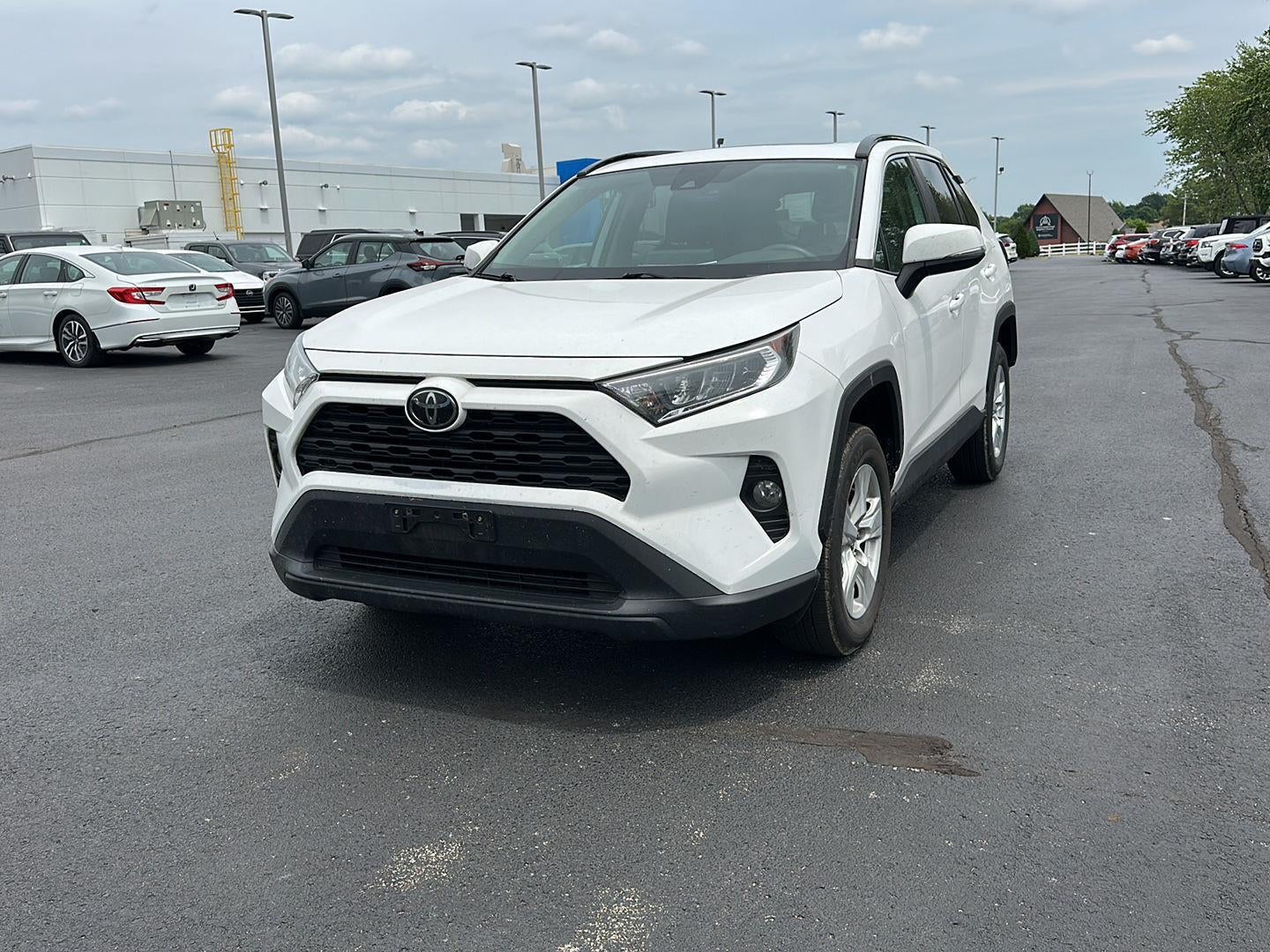2020 Toyota RAV4 XLE