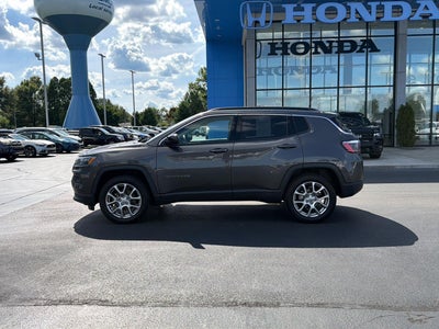 2022 Jeep Compass Latitude Lux