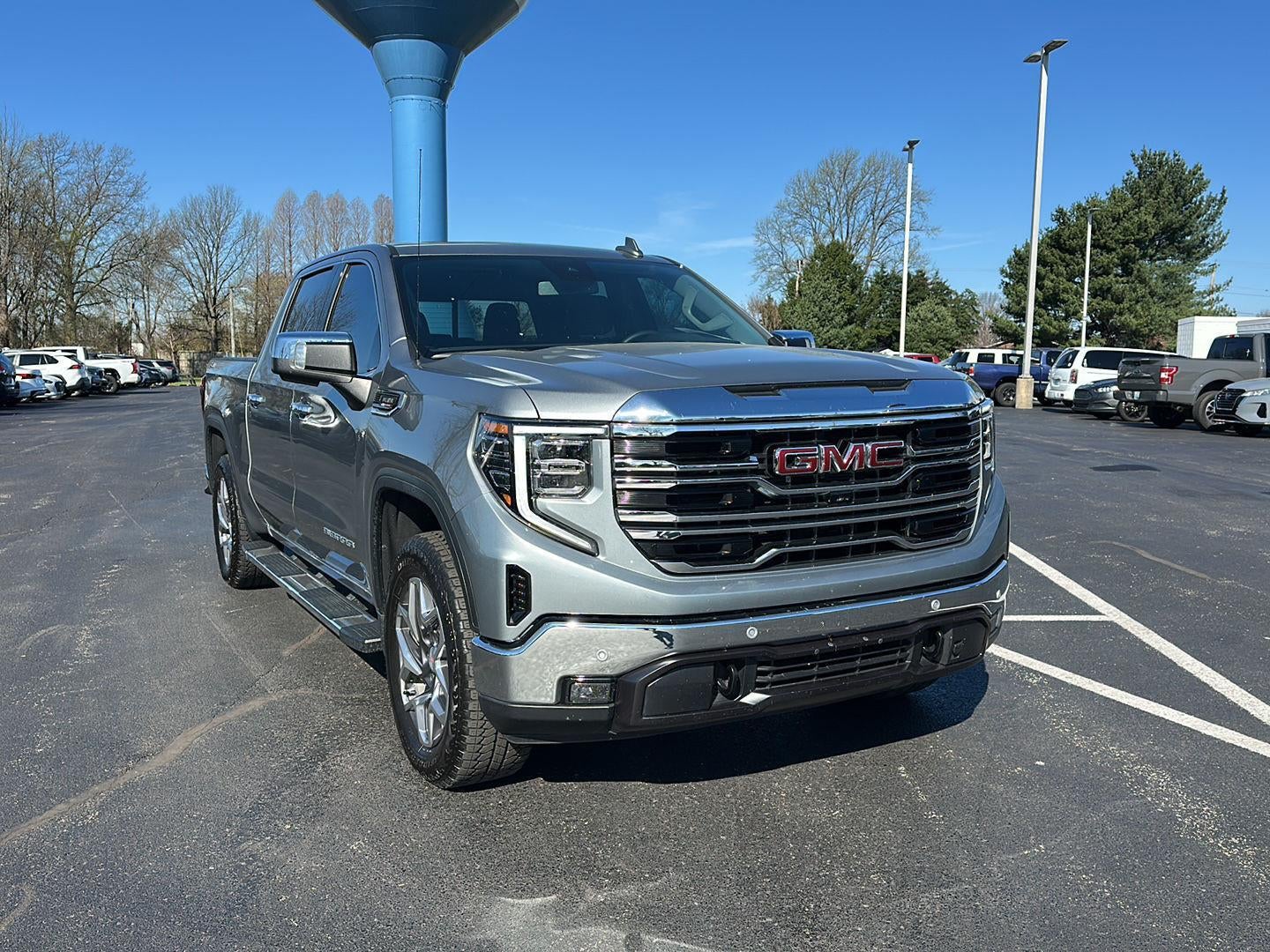 2025 GMC Sierra 1500 SLT