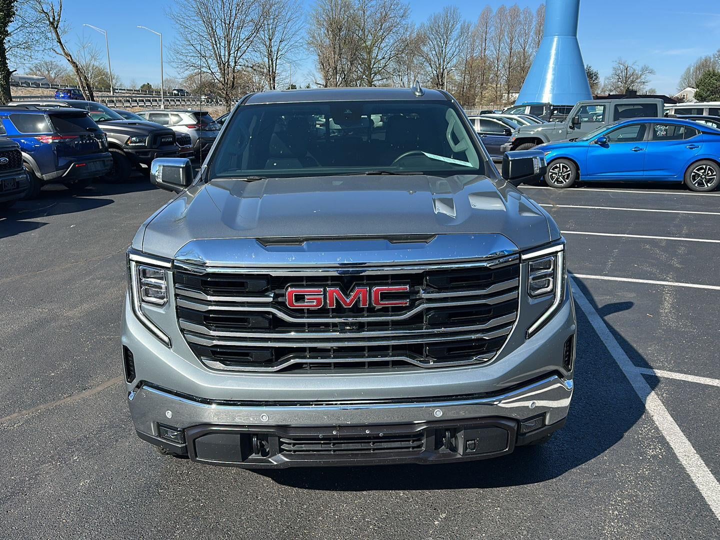 2025 GMC Sierra 1500 SLT