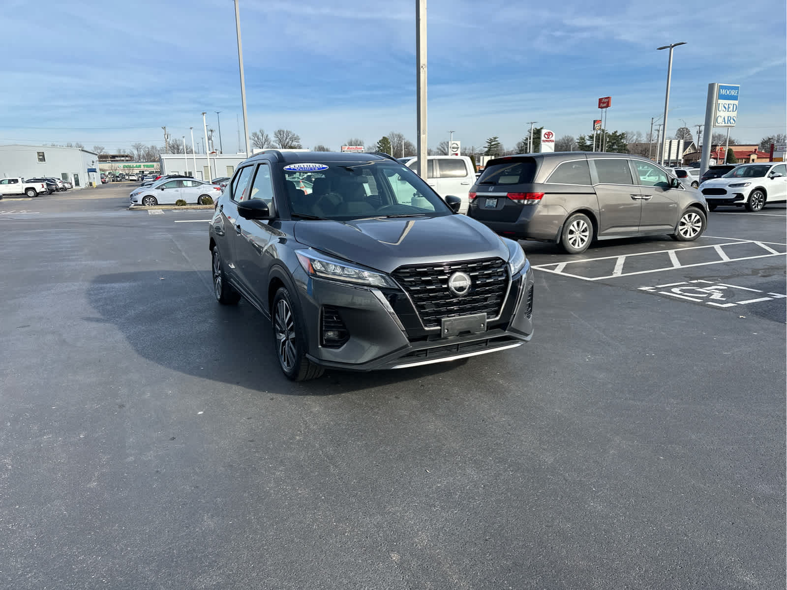 2024 Nissan Kicks SR
