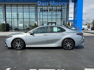 2023 Toyota Camry SE