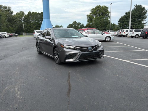 2022 Toyota Camry Hybrid SE
