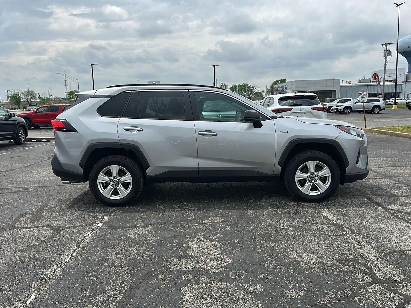 2021 Toyota RAV4 Hybrid LE