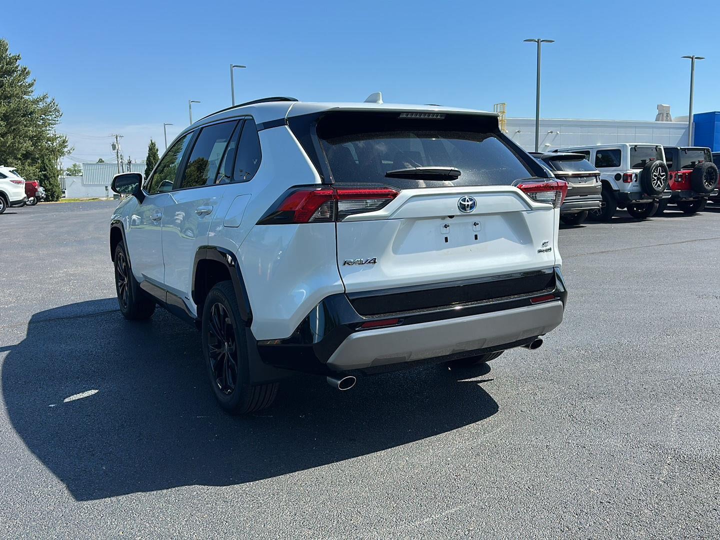 2023 Toyota RAV4 Hybrid SE