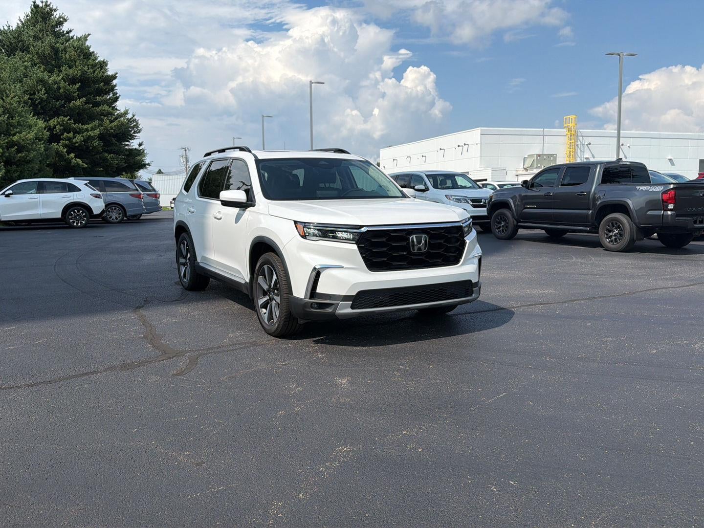 2023 Honda Pilot Touring
