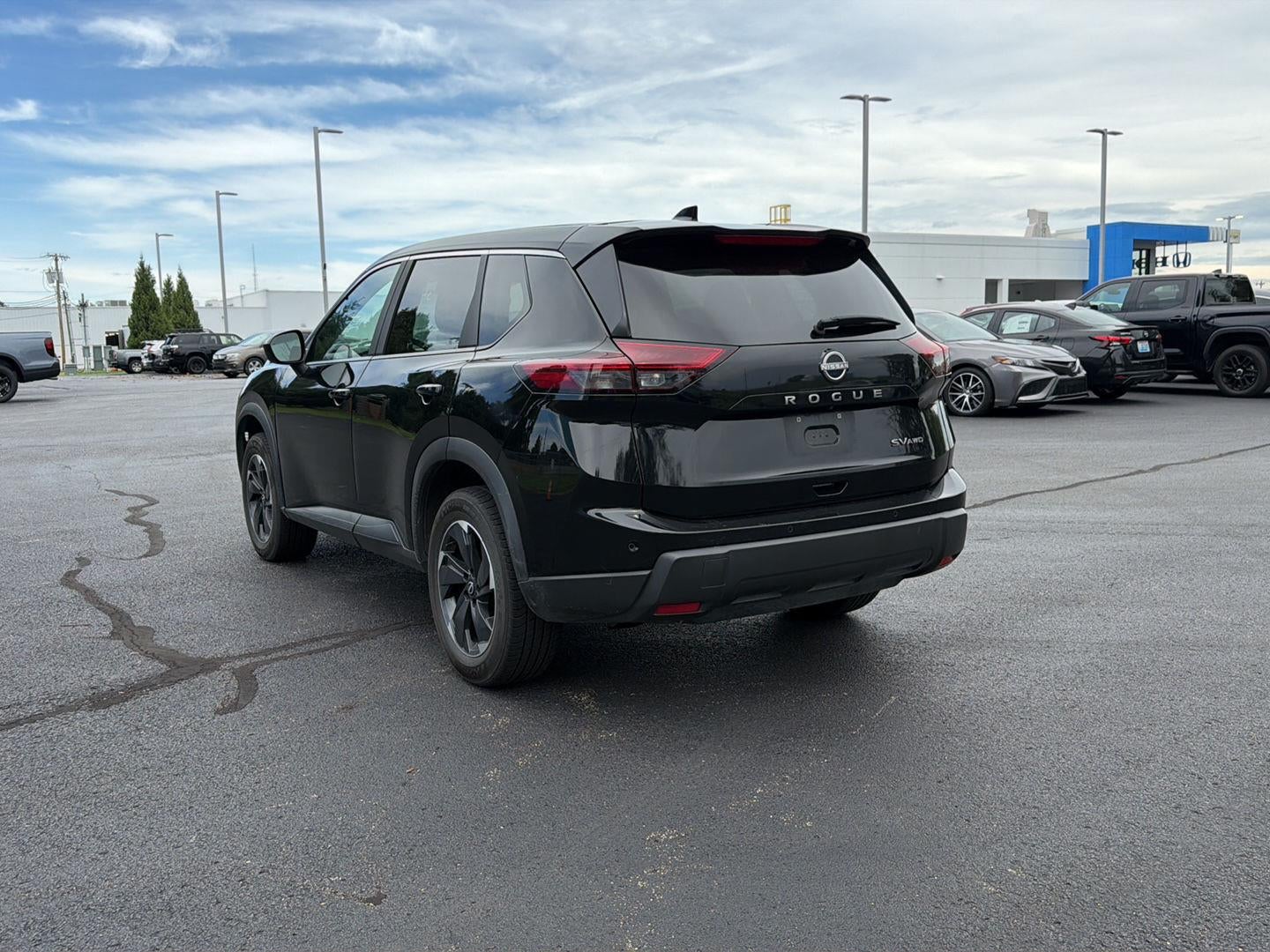 2025 Nissan Rogue SV