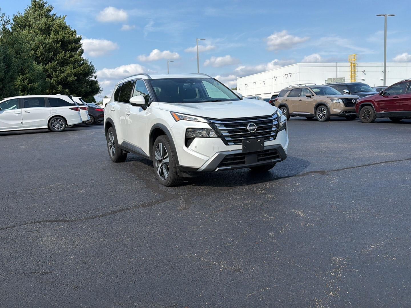 2026 Nissan Rogue SL
