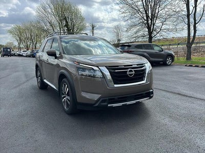 2024 Nissan Pathfinder Platinum