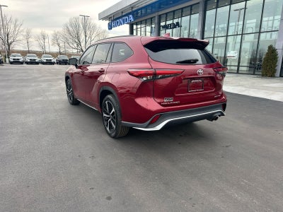 2021 TOYOTA TRUCK HIGHLANDER XSE