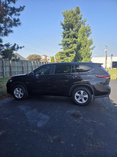 2025 Toyota Highlander LE