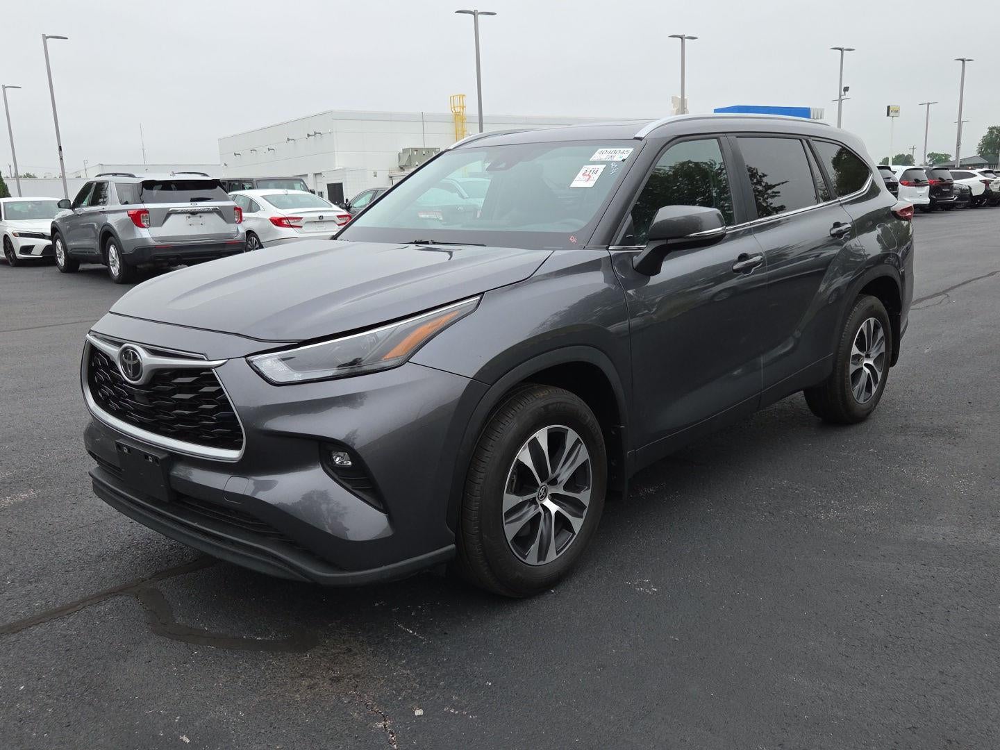 2024 Toyota Highlander XLE
