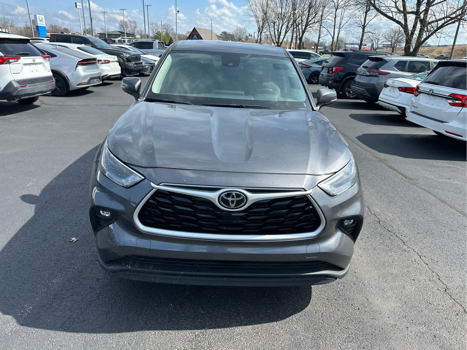 2024 Toyota Highlander LE