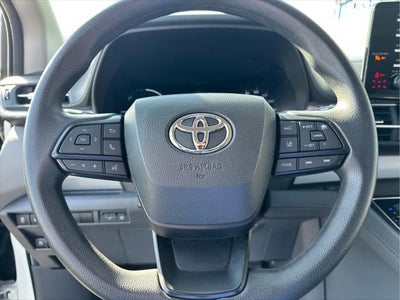 2024 Toyota Sienna LE