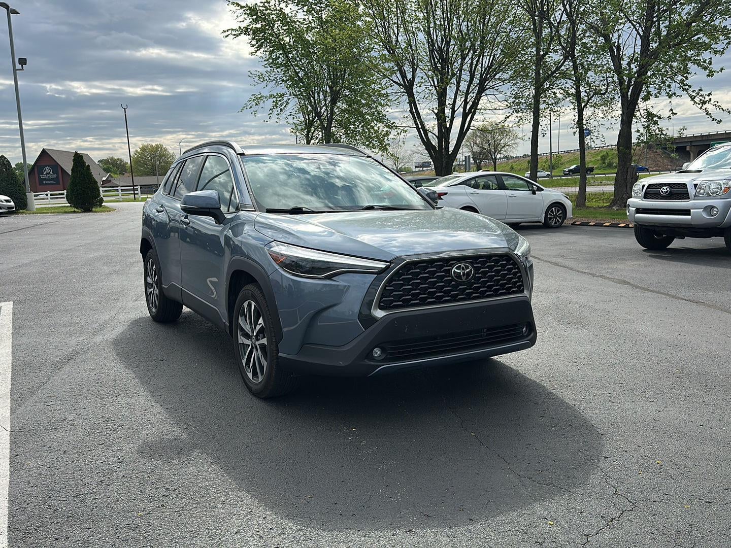 2023 Toyota Corolla Cross XLE