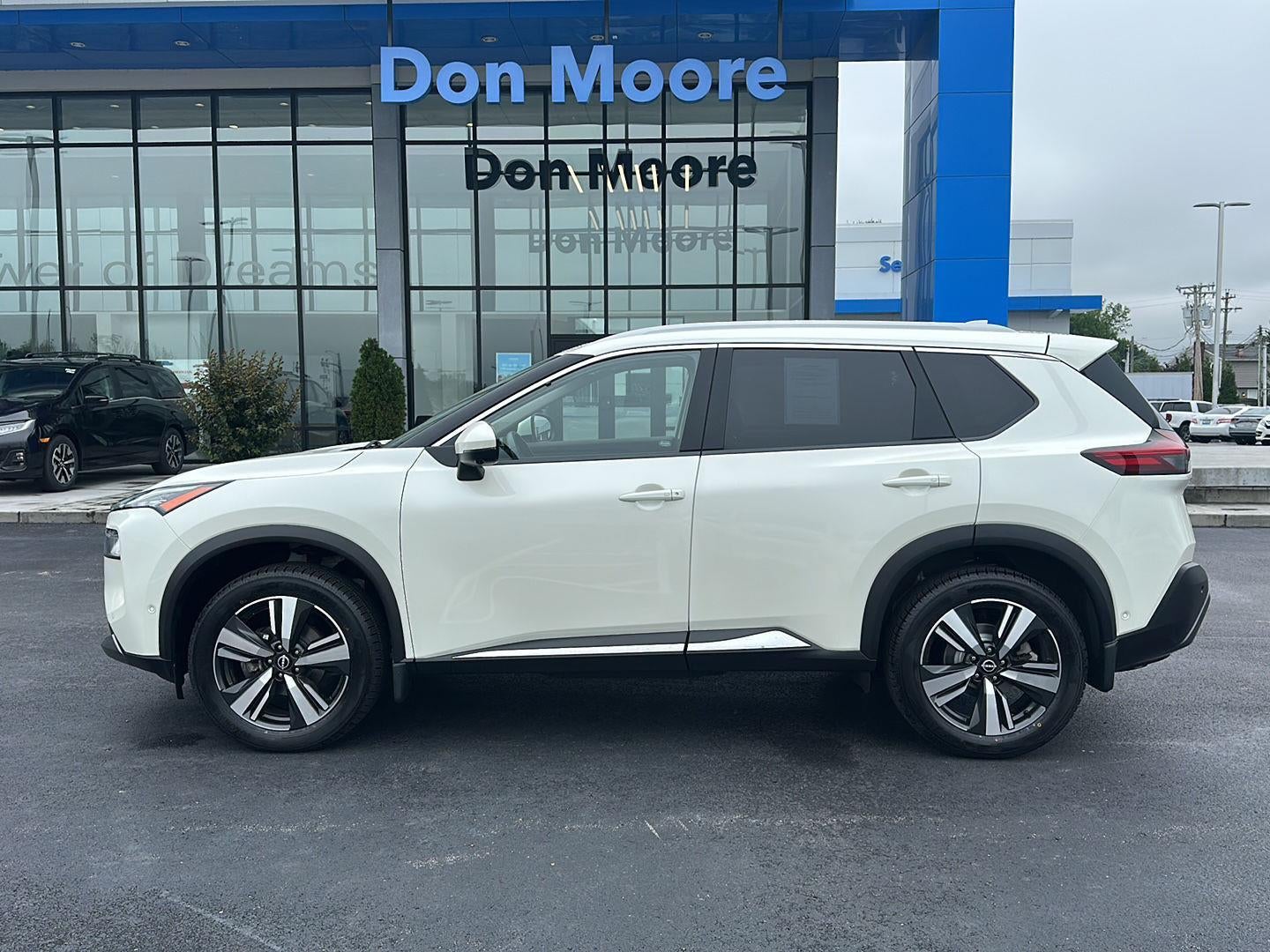 2023 Nissan Rogue SL