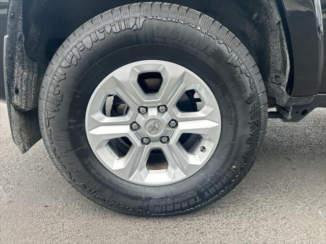 2024 TOYOTA TRUCK 4RUNNER SR5