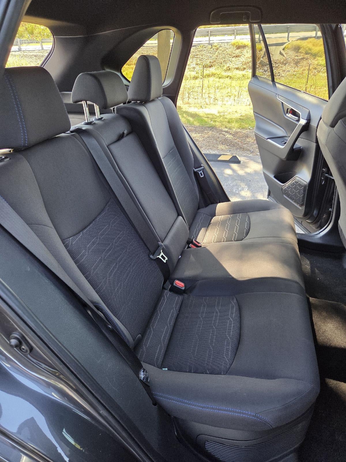 2023 Toyota RAV4 Hybrid SE