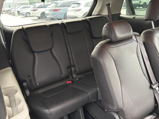 2023 Kia Carnival EX