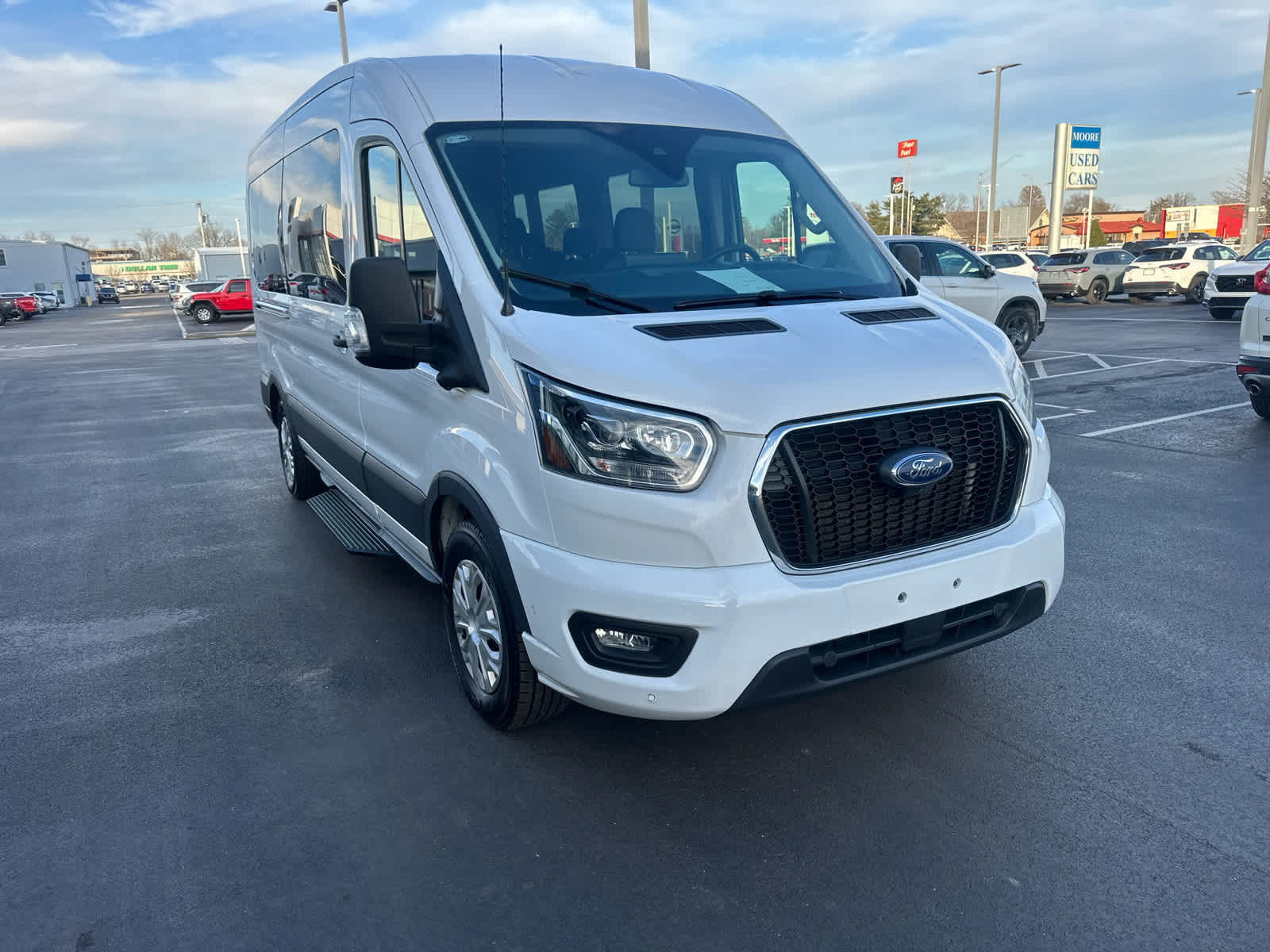 2023 Ford Transit Passenger XLT