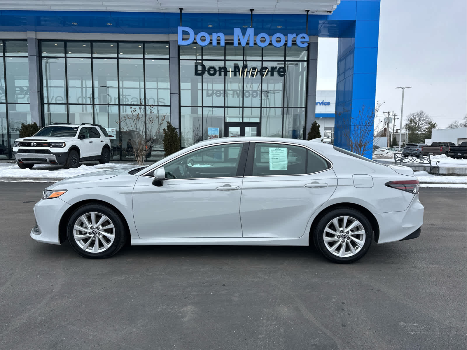 2024 Toyota Camry LE