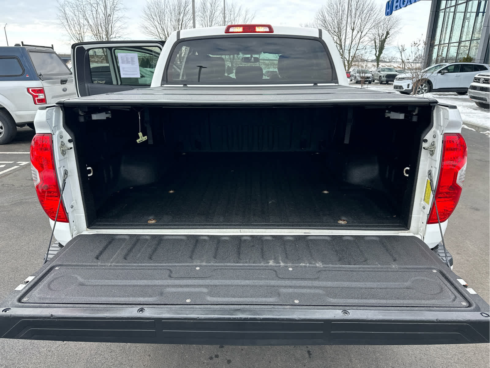 2017 Toyota Tundra SR5