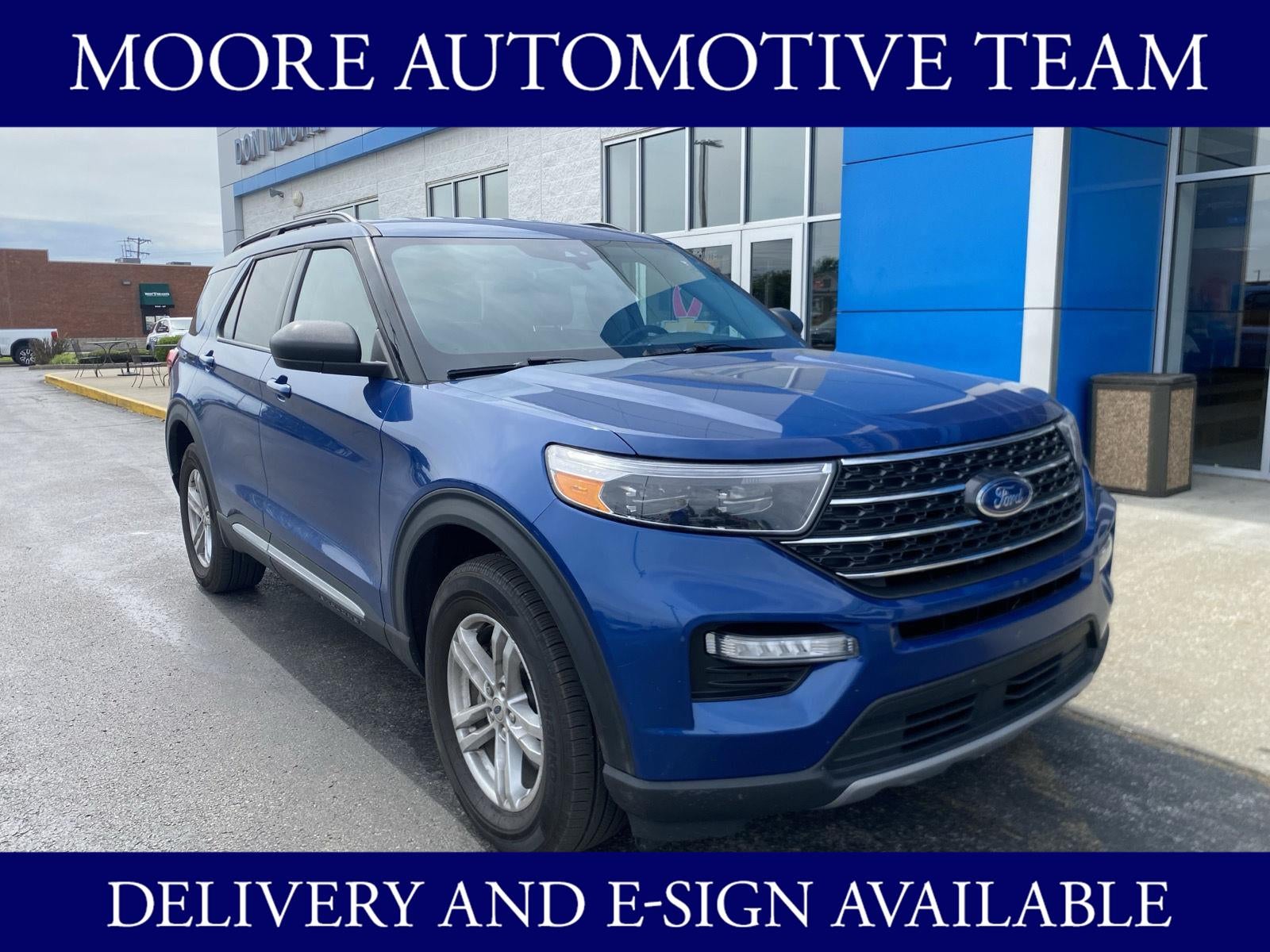 2022 Ford Explorer XLT 4WD's photo