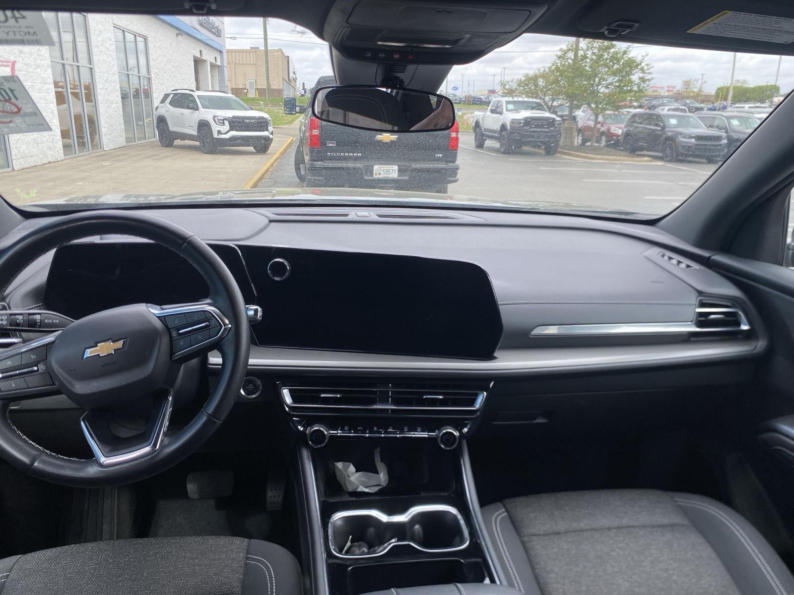 2025 Chevrolet Traverse FWD LT