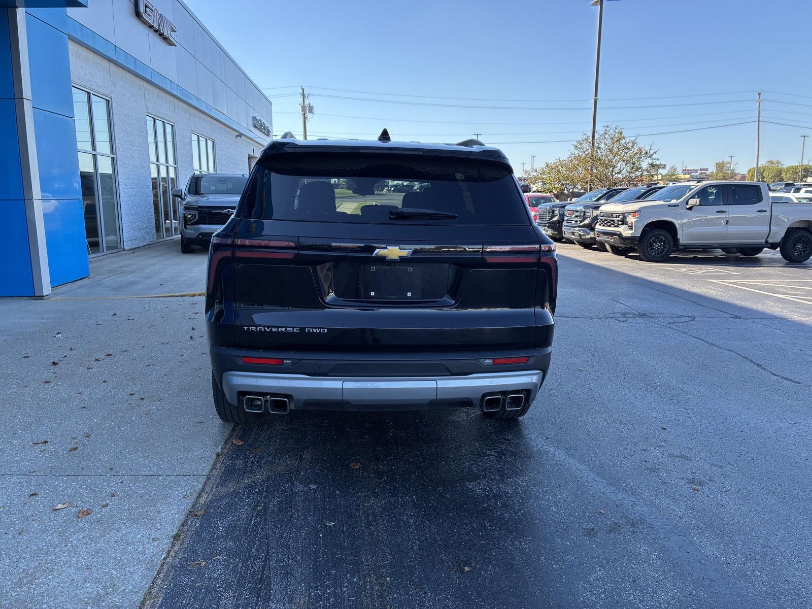 2025 Chevrolet Traverse AWD LT