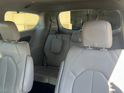 2021 Chrysler Voyager LXI