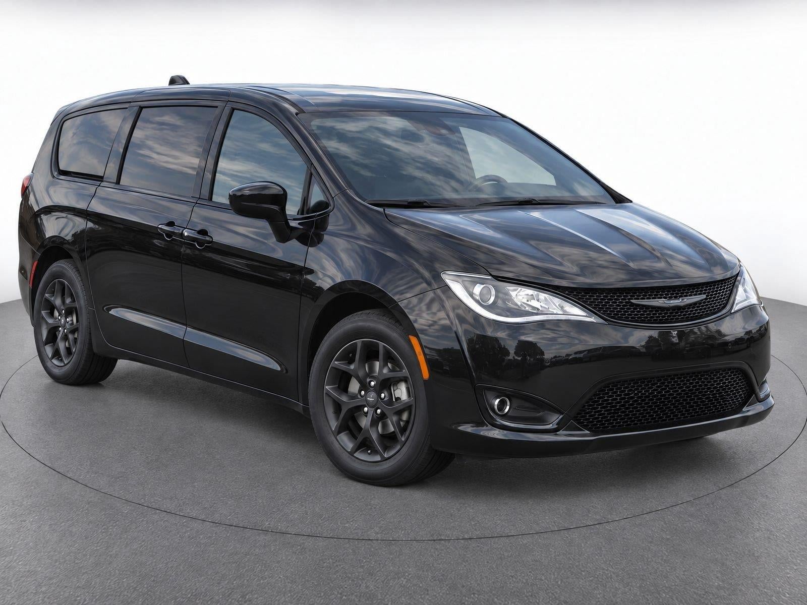 2020 Chrysler Pacifica Touring