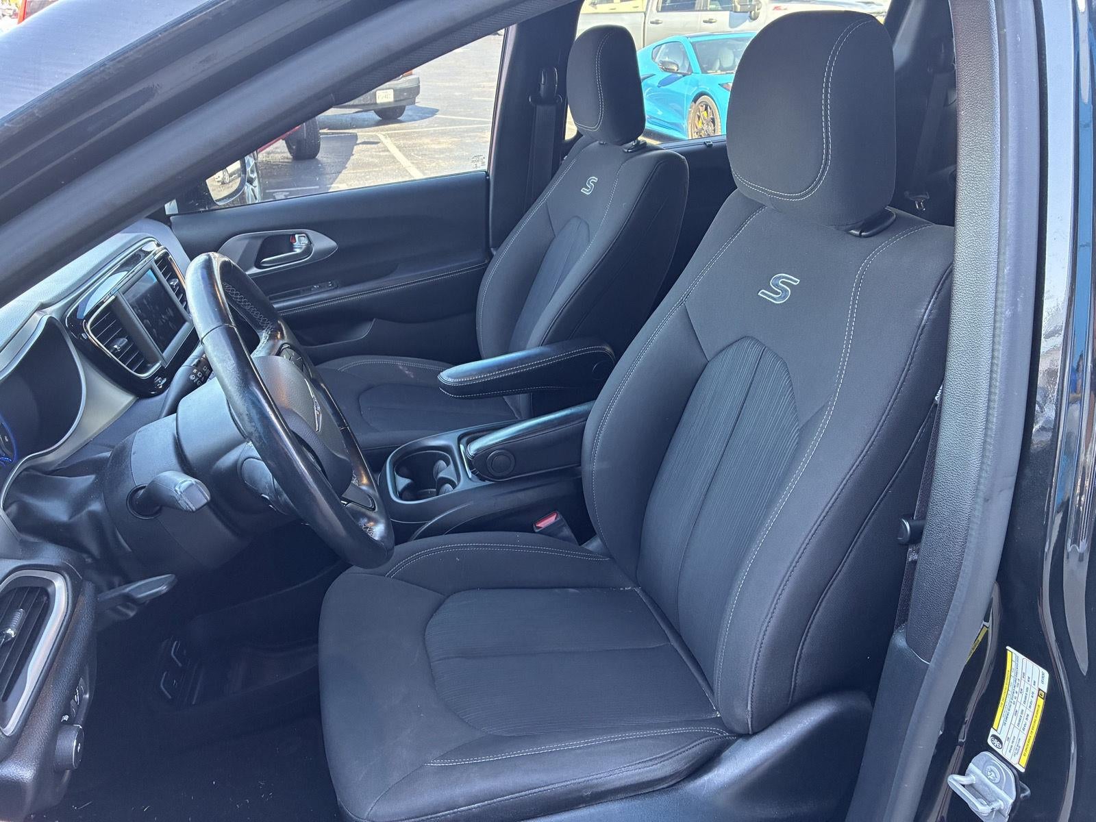 2020 Chrysler Pacifica Touring