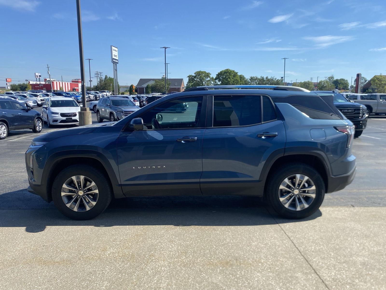 2025 Chevrolet Equinox FWD LT