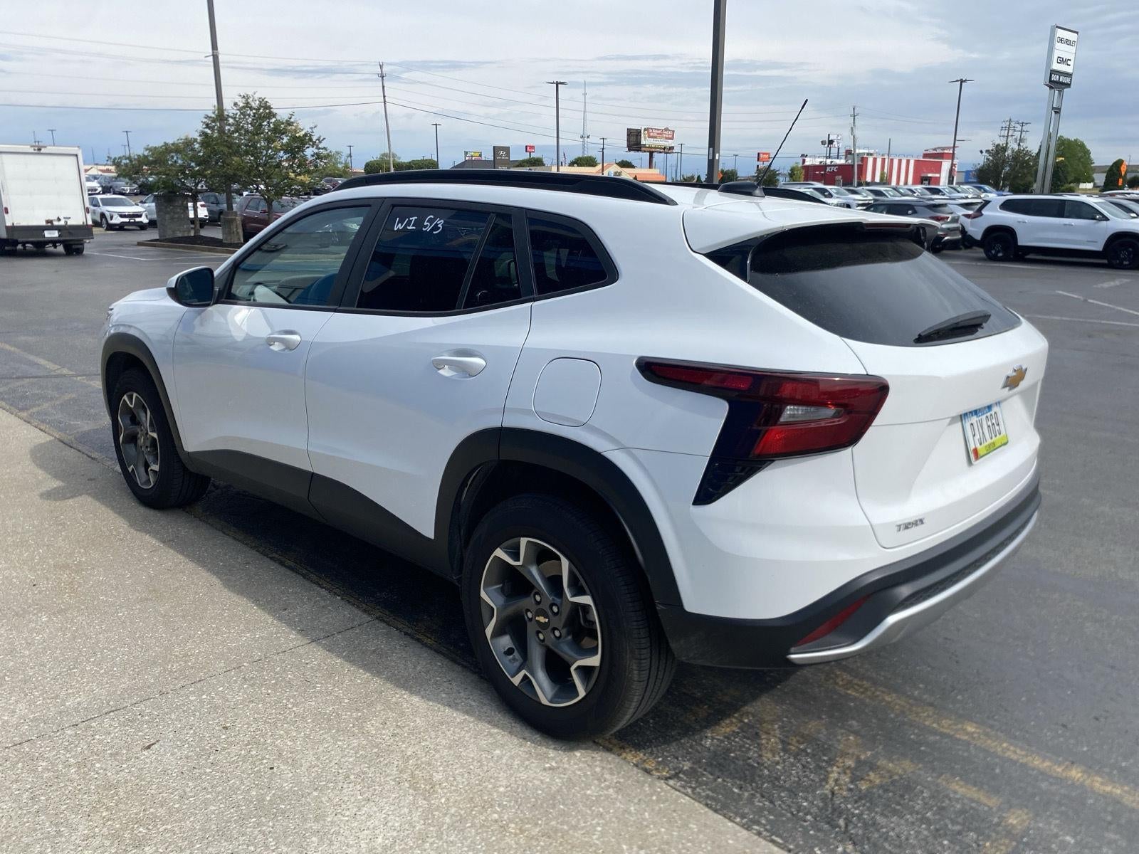 2025 Chevrolet Trax LT
